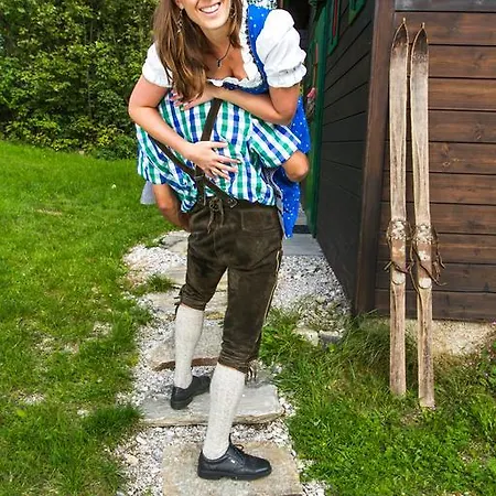 Weigl Huette Apartman *