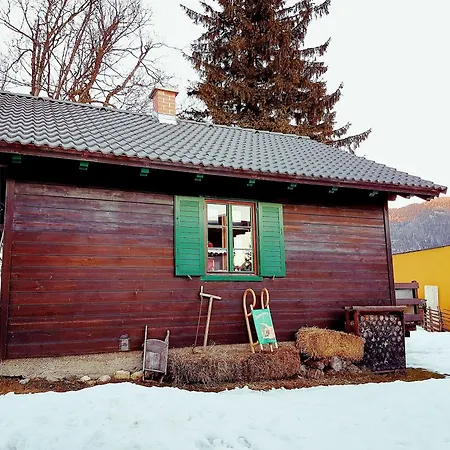 Weigl Hutte *